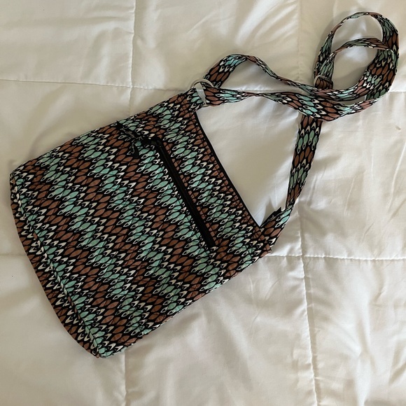 Vera Bradley cross body bag - Picture 2 of 2